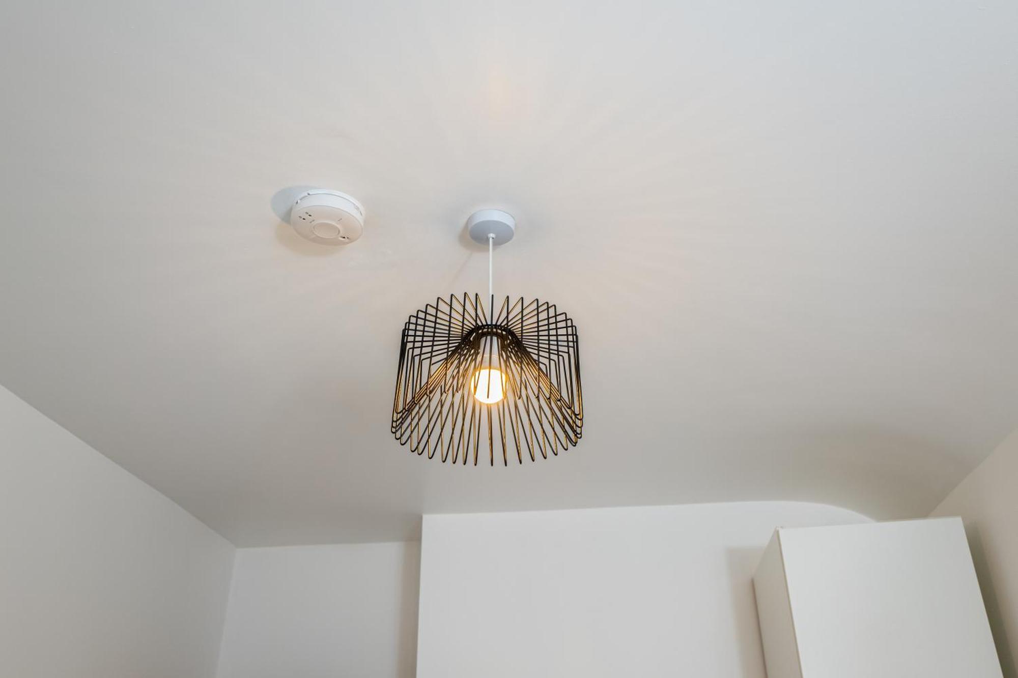 Отель Kunda House Coventry Road Бирмингем Экстерьер фото